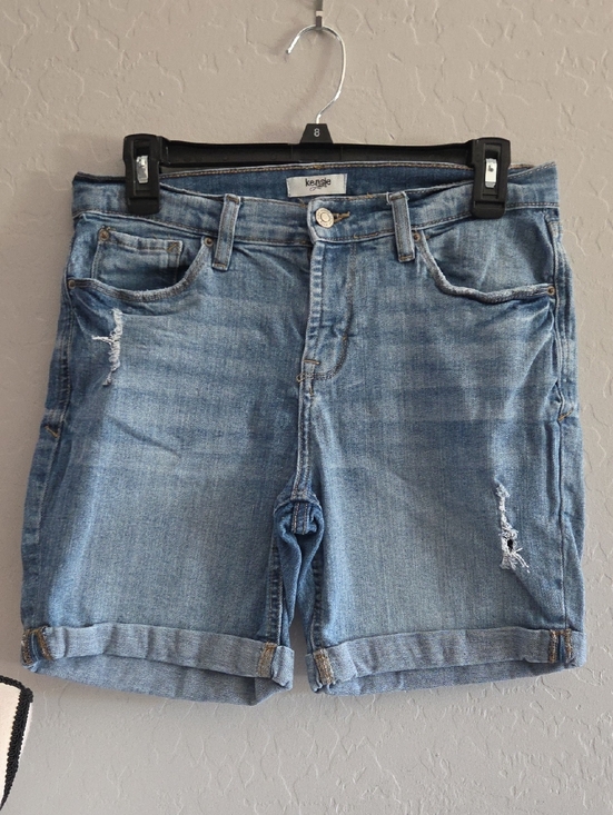 Kensie Pants - Kensie Vintage Medium Blue Denim Shorts with Rolled Hem Size 8 One Owner EUC